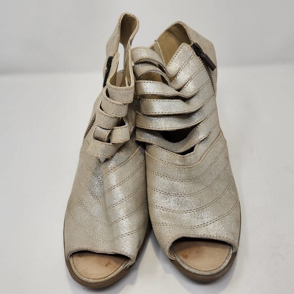 Josef Seibel Womens Bonnie Metallic Silver Leather Bootie 41 US 11 Peep Toe Heel - Picture 3 of 11